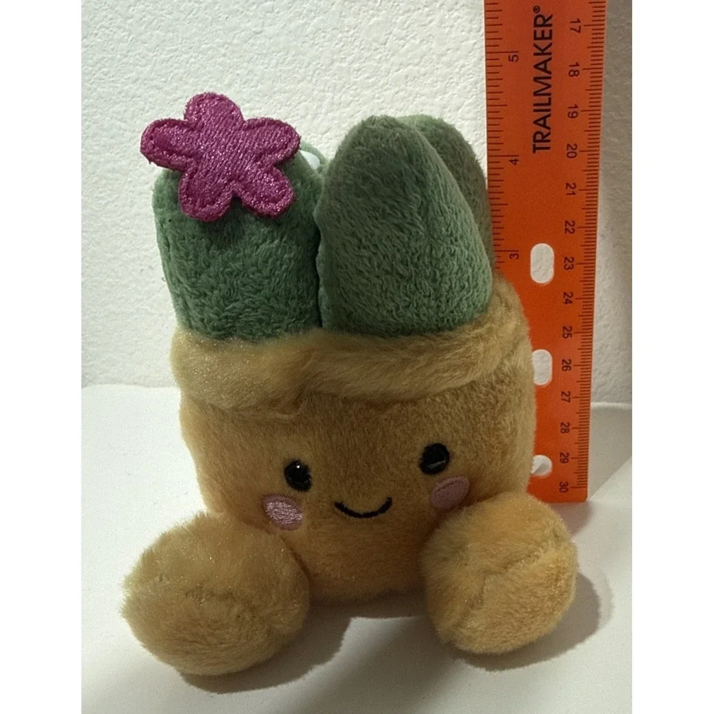 2024 AURORA Palm Pals SEYLA THE SUCCULENT PLANT 5
